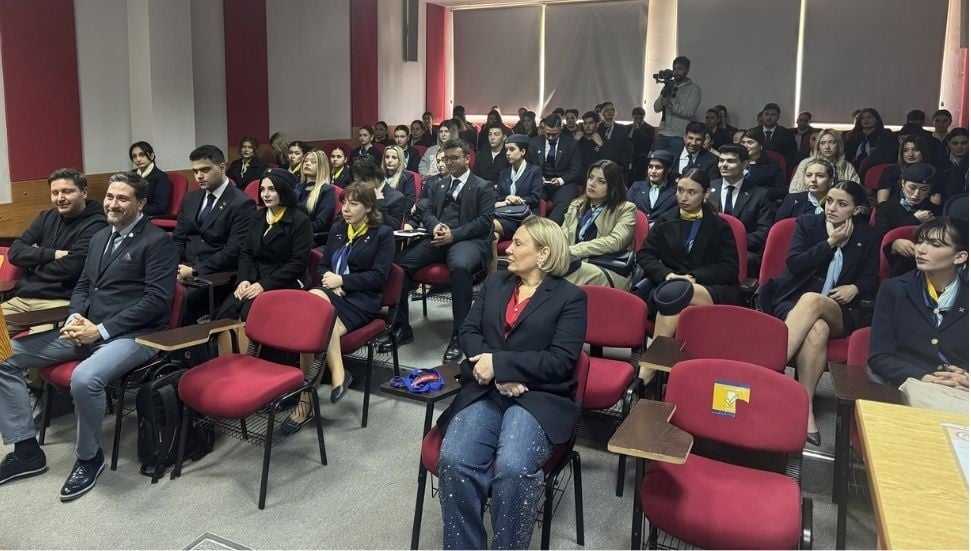 DAÜ'de Pilotluk Süreci ve Kariyer Fırsatları Etkinliği Düzenlendi