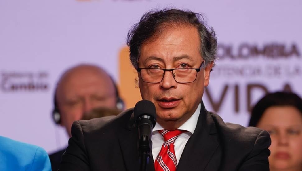 Kolombiya Lideri Petro, Macron ile Orta Doğu'daki Durumu Görüştü