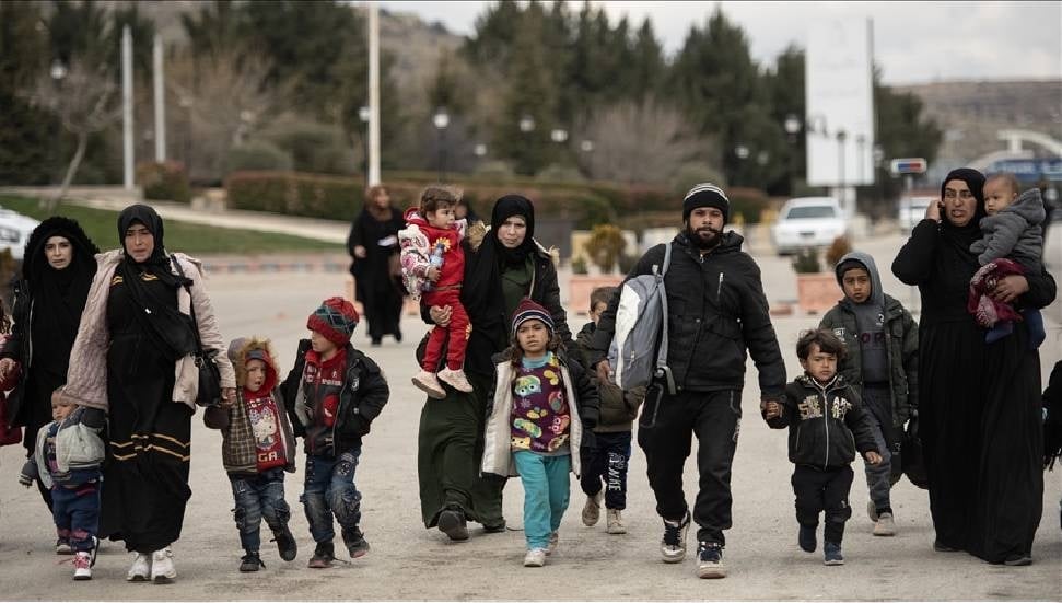 Lübnan'ın Sur Kentinden Kuzeye Göç Dalgası: İsrail Tehditleri Etkili Oldu