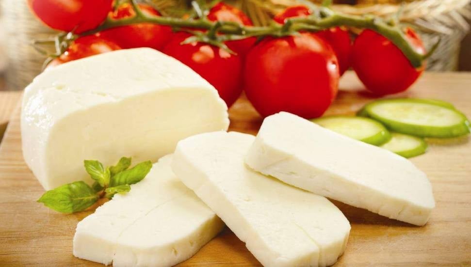 Güney Kıbrıs'ta Hellim Üretimi Tehlikede: Şap Hastalığı Uyarısı