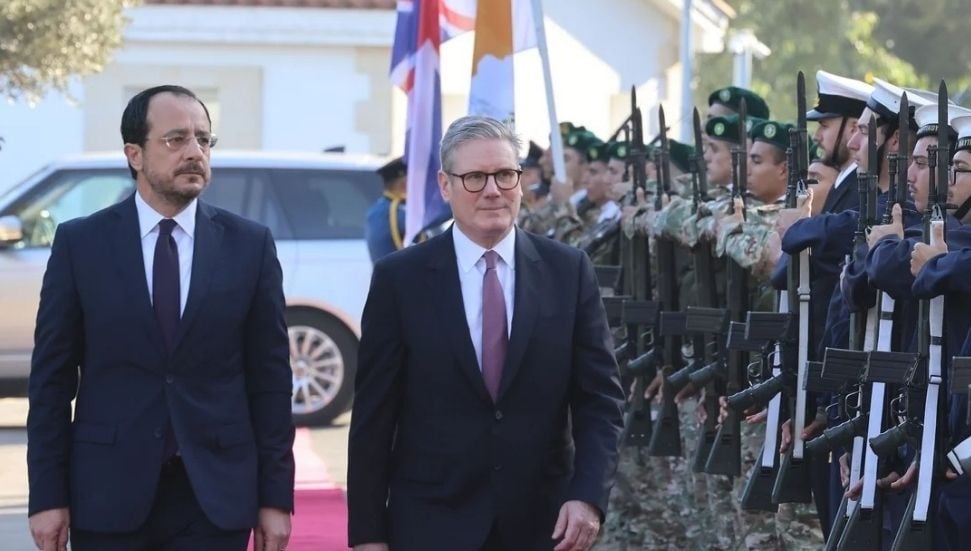 Starmer, Hristodulidis ile Kıbrıs’taki üsler hakkında görüştü