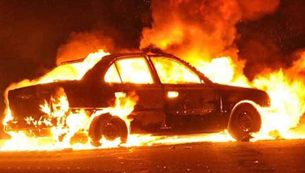 Esentepe'de Elektrik Aksamından Kaynaklı Araç Yangını