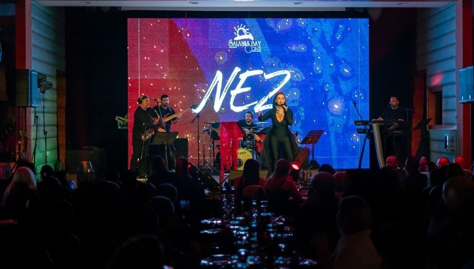 Salamis Bay Conti Hotel'de Bayram Programı Nez Konseriyle Şenlendi