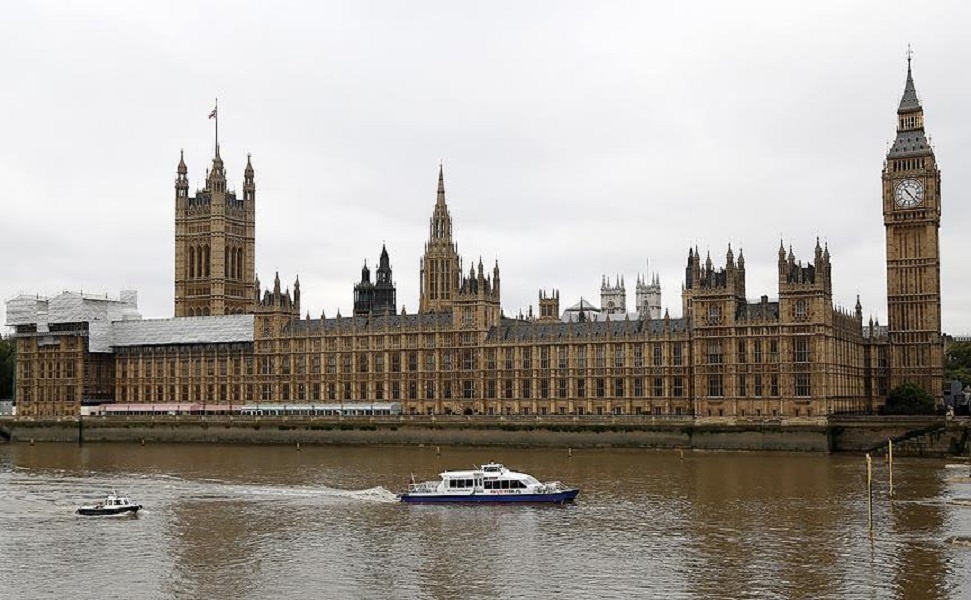 İngiltere, Tahran Büyükelçisini Çağırarak Eylemleri Kınadı