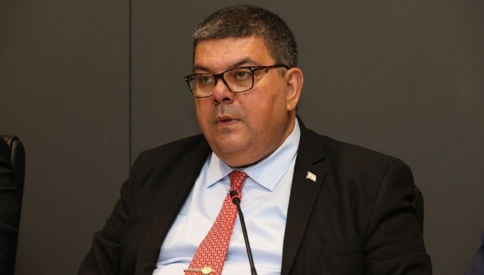 Özdemir Berova: Devlet vergilerden feragat etti, akaryakıt zammı kaçınılmazdı