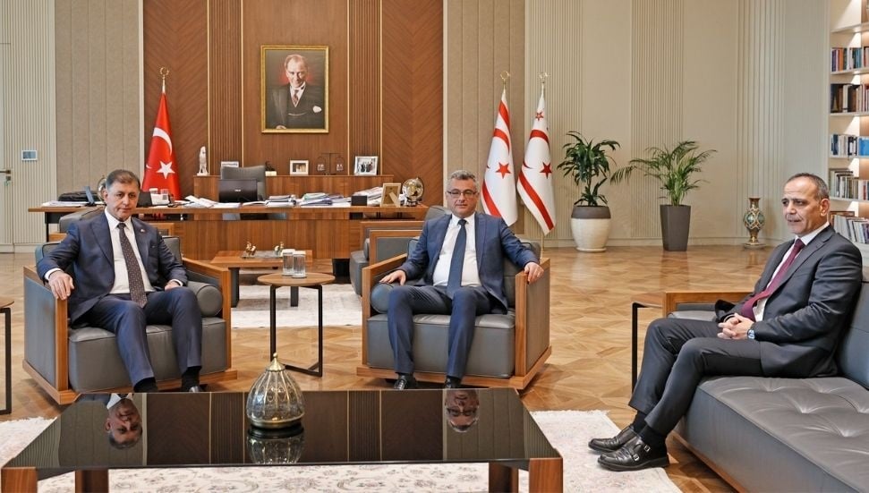 Tufan Erhürman, İzmir Büyükşehir Belediye Başkanı Tugay'ı Ağırladı