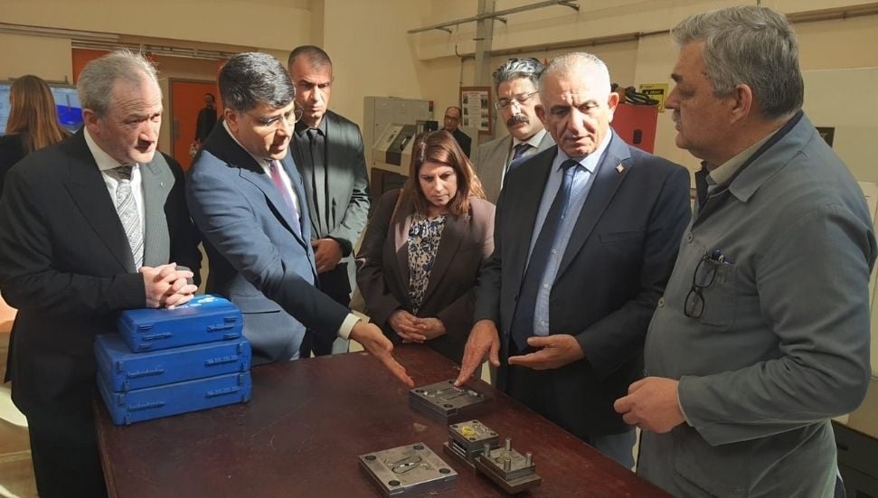 İstanbul'da Mesleki Eğitim ve Teknoloji Temasları: Bakan Çavuşoğlu