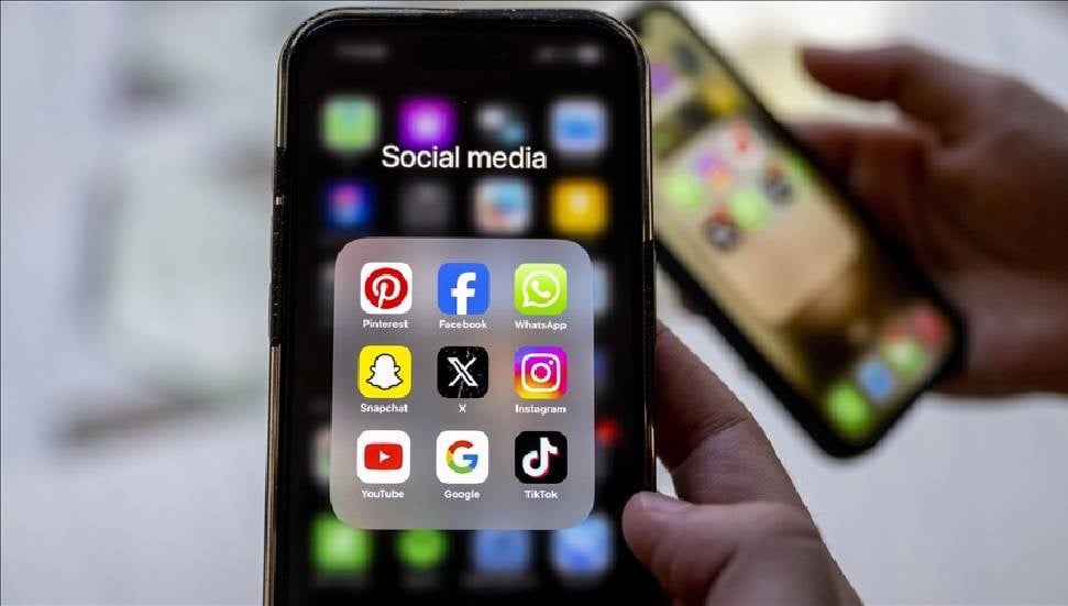 Avusturya'da koalisyon hükümeti, 14 yaş altına sosyal medya yasağı getirilmesinde anlaştı