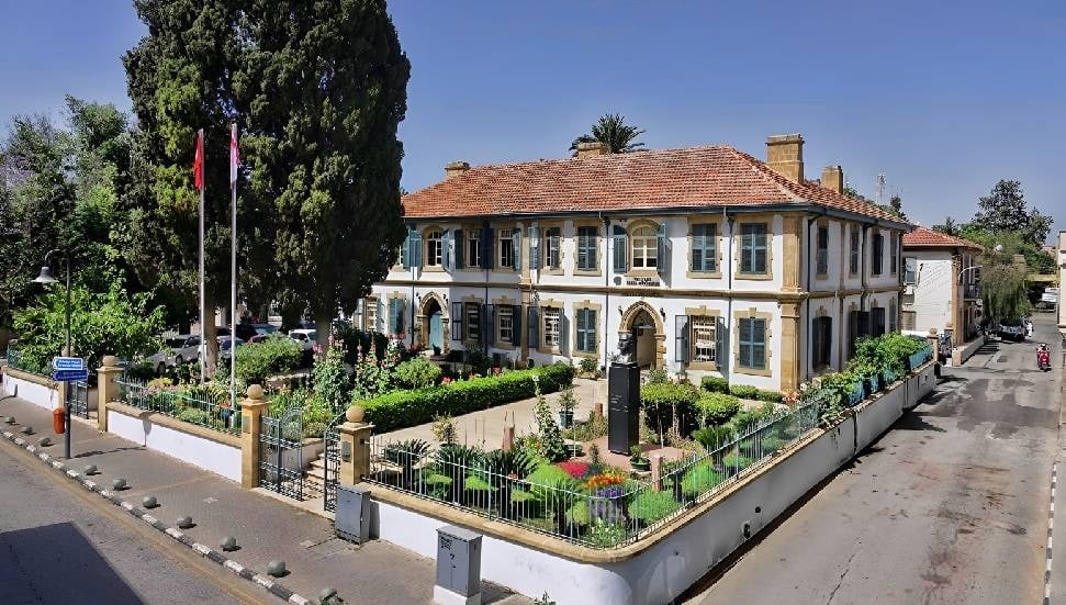 Kıbrıs Vakıflar İdaresi: Güney Kıbrıs'ın Hala Sultan Tekkesi'ne Ziyareti Engellemesi Kabul Edilemez