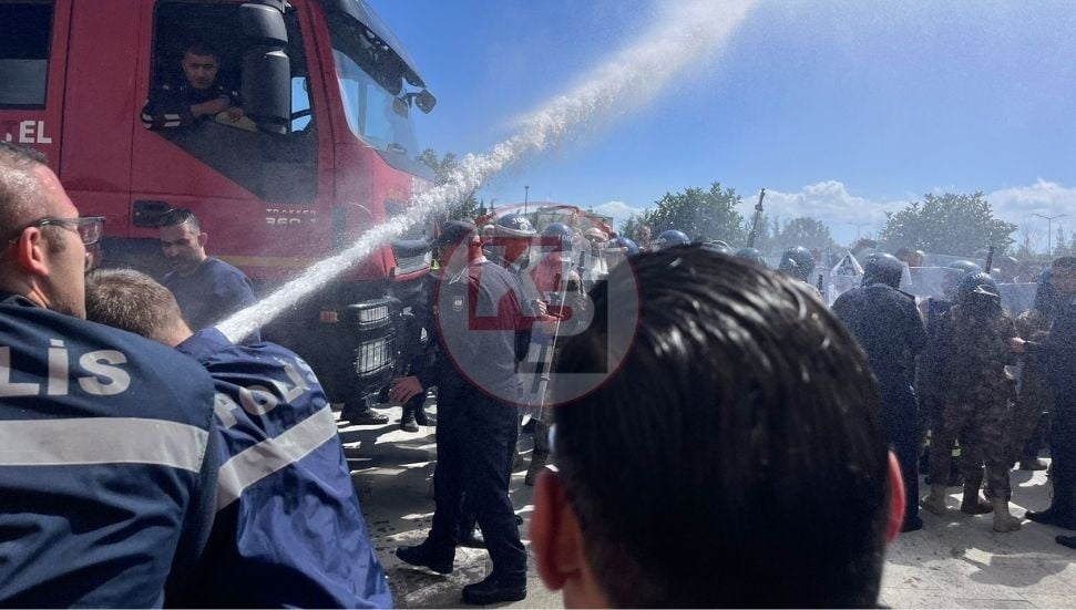 Hayat Pahalılığı Yasa Tasarısına Karşı Eylemler Sürüyor: UBP Toplantısı Bitti