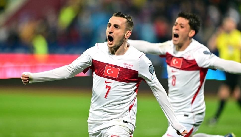 Türkiye, 24 Yıl Sonra FIFA Dünya Kupası'na Katılma Başarısı Gösterdi