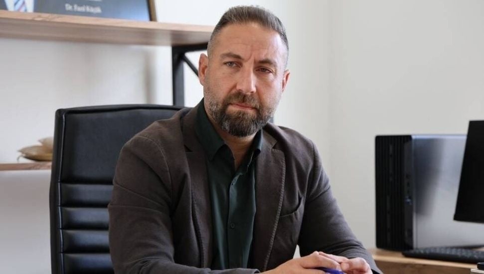 Sendikalar, Ünal Üstel'i Havaalanında Karşılayacaklarını Duyurdu