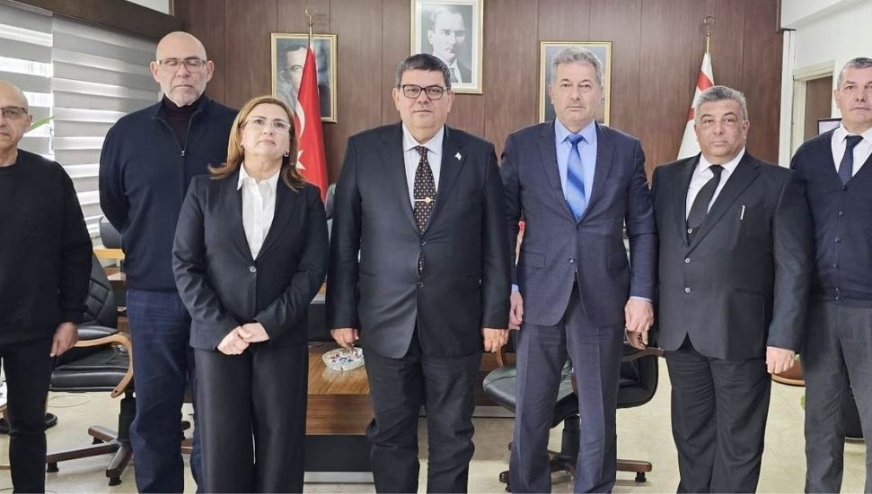 Döviz Büroları Birliği'nden Özdemir Berova'ya Nakit Döviz Sıkıntısı Uyarısı