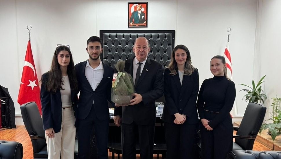 GHD Heyeti Sağlık Bakanı Dinçyürek ile Genç Hekimleri Görüştü