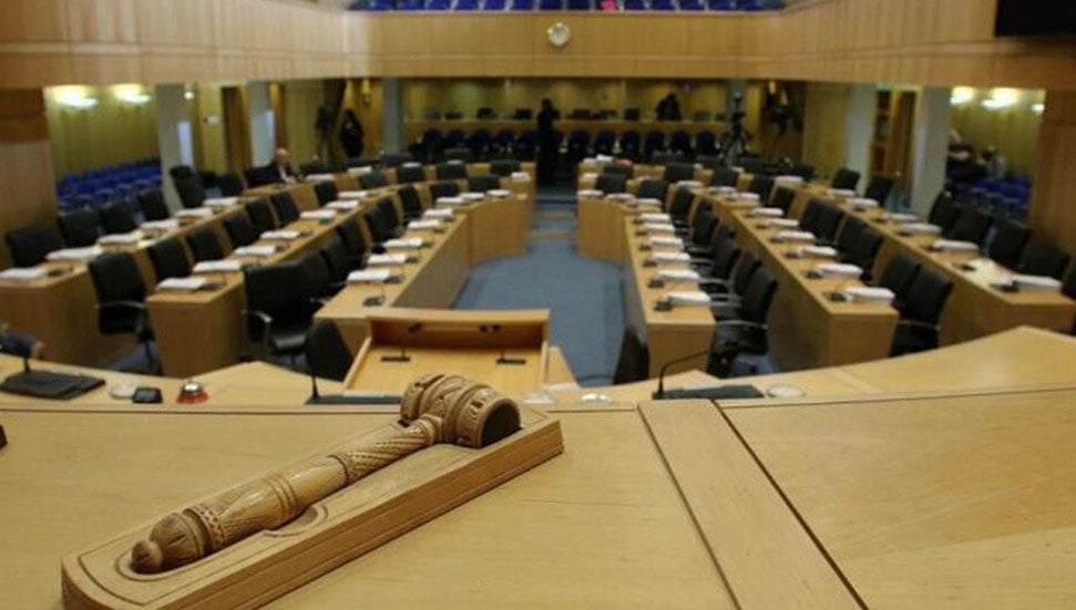 Rum Yönetimi Meclis Başkanı Seçimi Artık İki Turlu Olacak