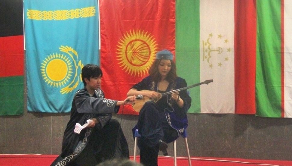 DAÜ'de Nevruz Bayramı: Çok Kültürlü Etkinlikle Coşku Yaşandı