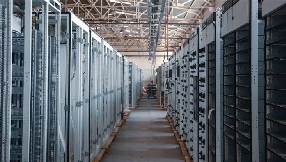 İran, ABD-İsrail Savaşında Veri Merkezlerini Hedef Alıyor