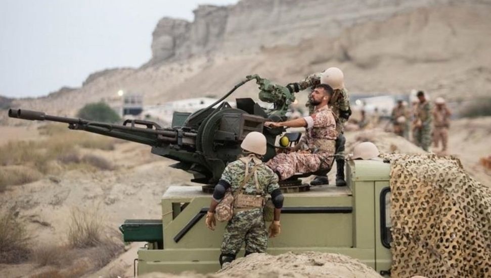 İran, ABD'nin muhtemel kara harekatına karşı 7 milyon kişiyi silahlandırıyor