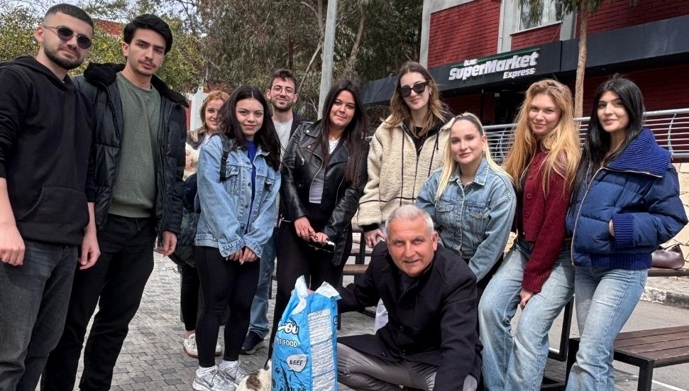 Sokak Hayvanlarını Besleyen Dernek, Merhametin Önemini Vurguladı