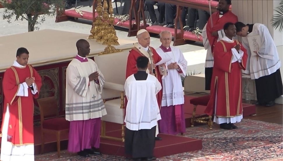 Papa 14'üncü  Leo, Paskalya mesajında silahların bırakılması ve barış çağrısı yaptı