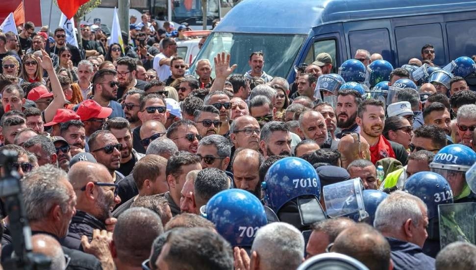 CANLI - Öztürkler: Yasa gücünde kararnameden haberim vardı ancak onayım yoktu