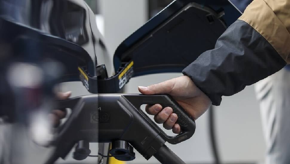 Enerji Krizi Elektrikli Ulaşım Alternatiflerini Ön Plana Çıkarıyor