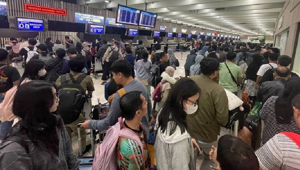 Endonezya, Yakıt Fiyatlarındaki Artışla Hava Yolu Fiyatlarını Yükseltiyor