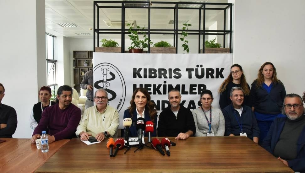 Sağlık Sendikaları, Bakanlar Kurulu’nun Grev Erteleme Kararını Tanımıyor