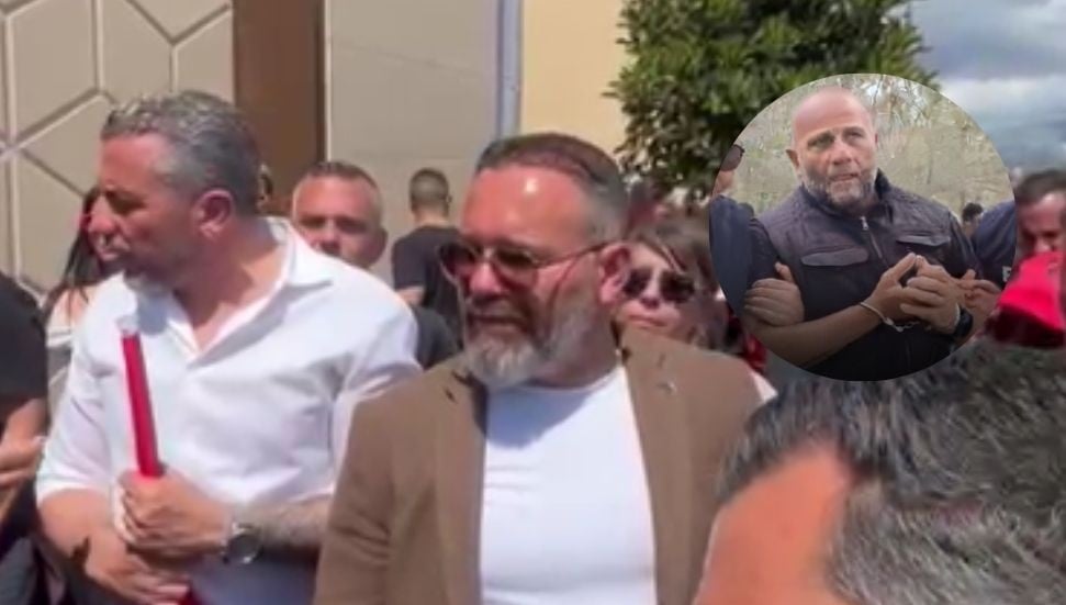 El-Sen Üyeleri Lefkoşa Polis Müdürlüğü'nde Eylemde