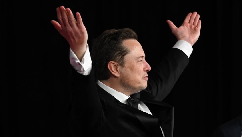 Delta Air Lines, Elon Musk'ı es geçip Amazon ile internet anlaşması yaptı