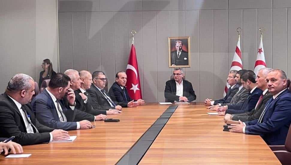 Toplantı: Başbakan Ünal Üstel ve Cumhurbaşkanı Erhürman bir araya geldi