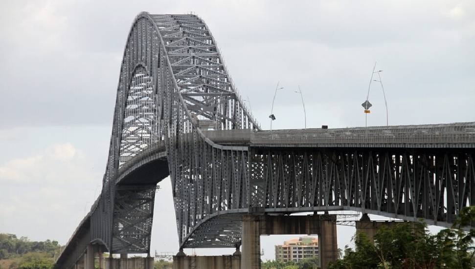 Panama'da Amerika Köprüsü'ndeki yangında 1 ölü, 2 yaralı