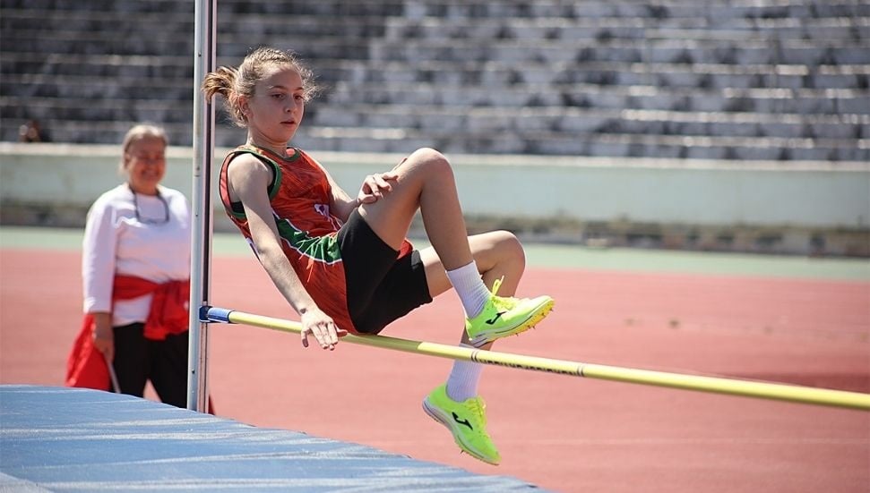 Atletizm Eleme Yarışları: Küçükler Finaller İçin Yarışıyor