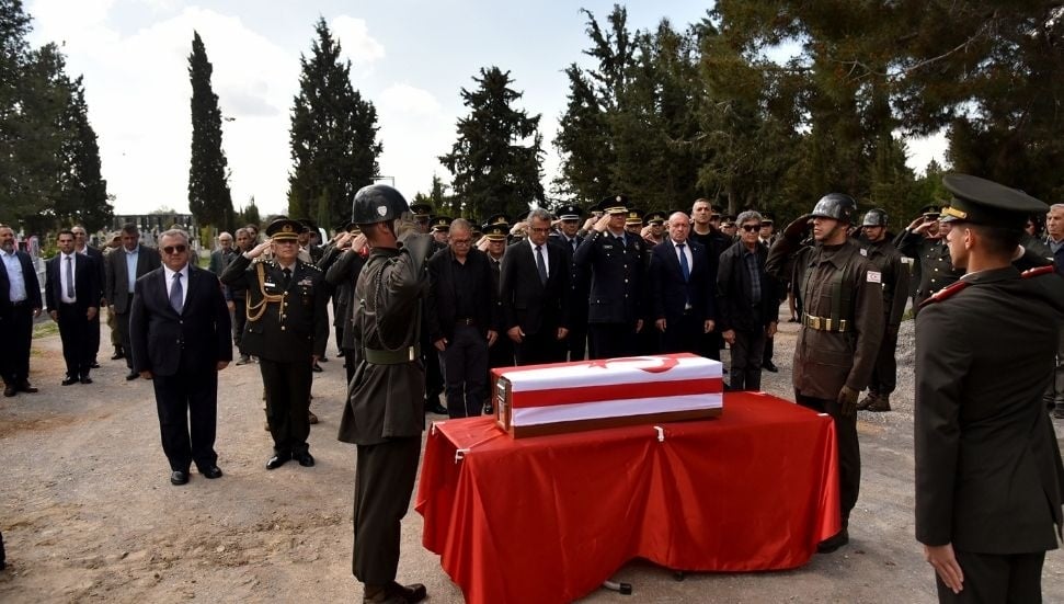 1964'te Kaybolan Şehit Reşat Ahmet Askeri Törenle Defnedildi