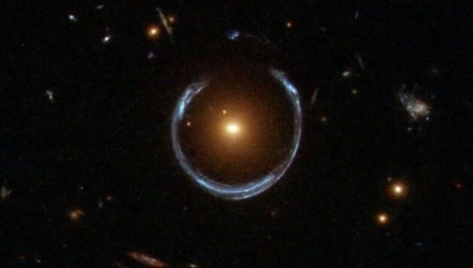 500 milyon ışık yılı uzakta iki dev kara delik çarpışma eşiğinde