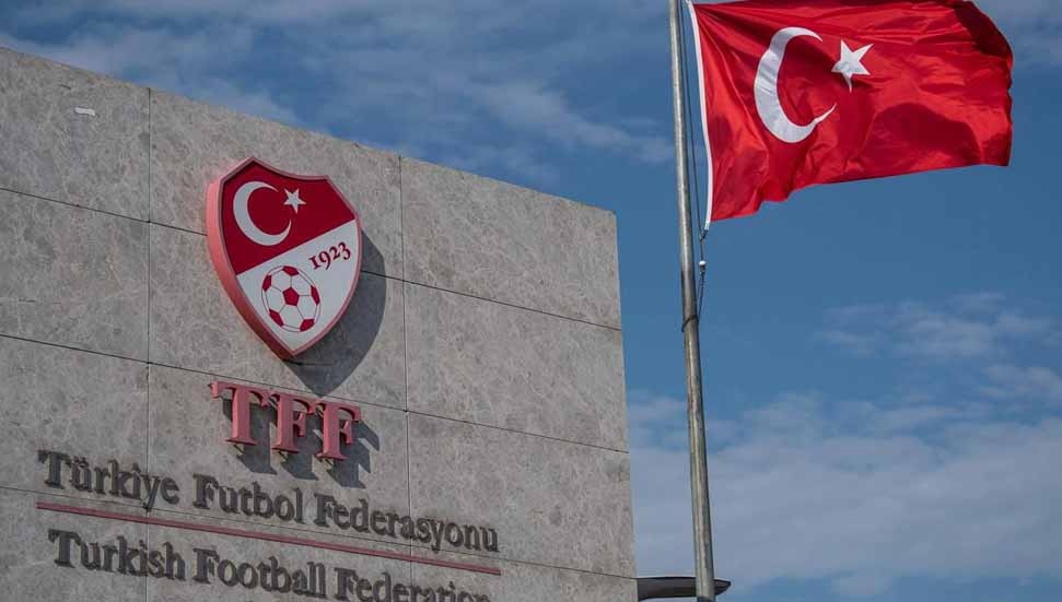 Süper Lig'den 4 Kulüp PFDK'ya Sevk Edildi: Disiplin İhlalleri
