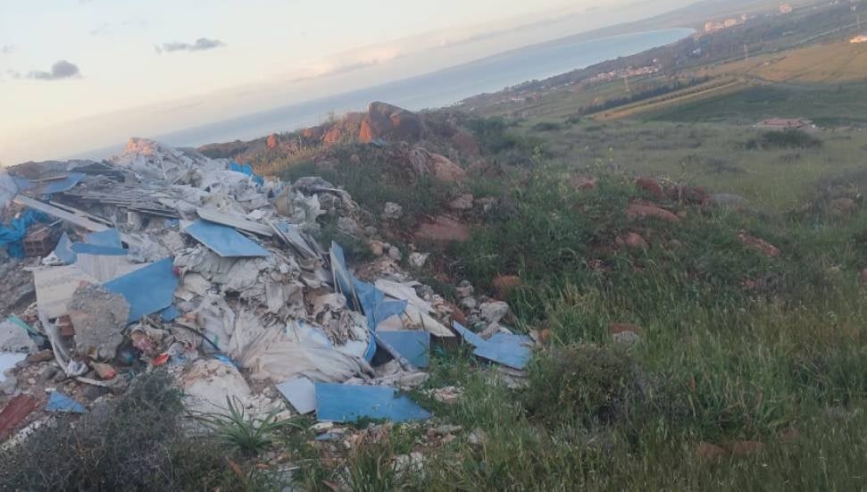 Lefke Çevre Derneği, Cengizköy'deki Moloz Sorununa Dikkat Çekti