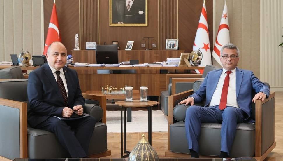 Cumhurbaşkanı Erhürman, Büyükelçi Ali Murat Başçeri’yi kabul etti