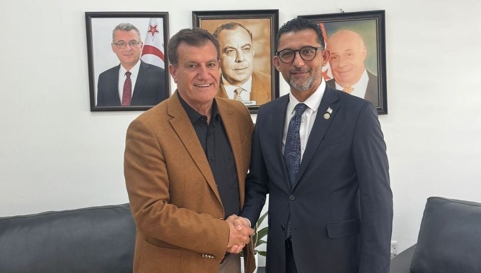 Latif Akça Yeniden Doğuş Partisi'ne Katıldı