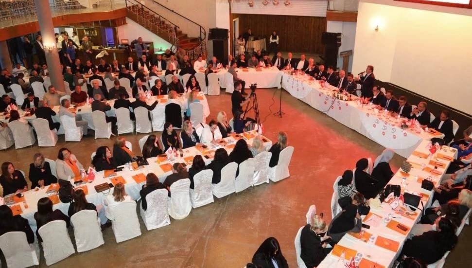 UBP Lefkoşa İlçe İstişare Toplantısı: Birlik Mesajları Verildi