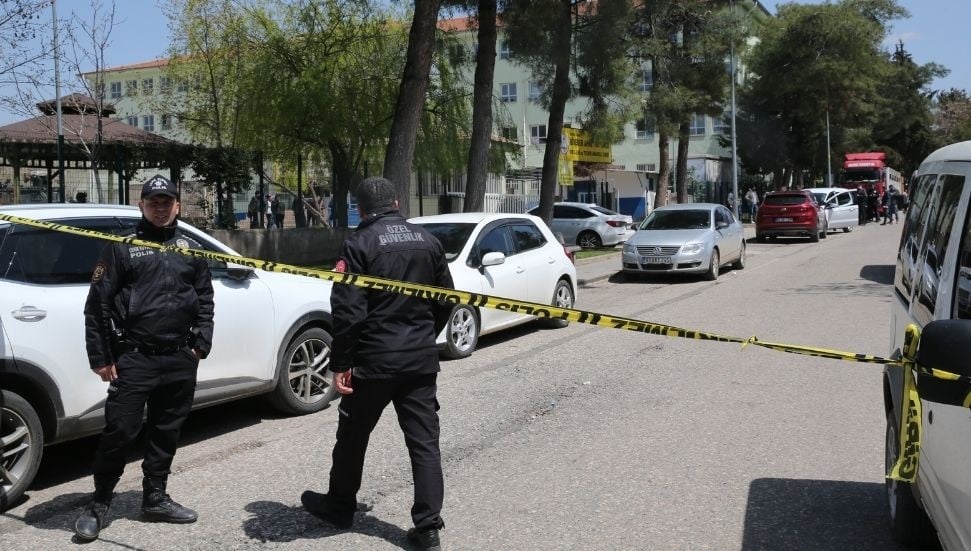 Kahramanmaraş'ta okulda silahlı saldırı: Vali yaralılar var dedi