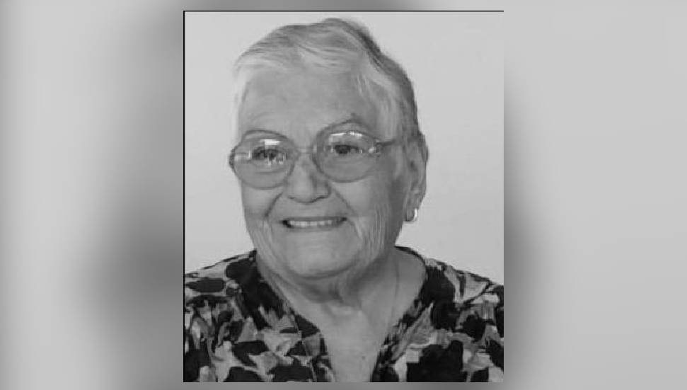 Emine Çolak'ın Annesi Pervin Çolak Hayatını Kaybetti