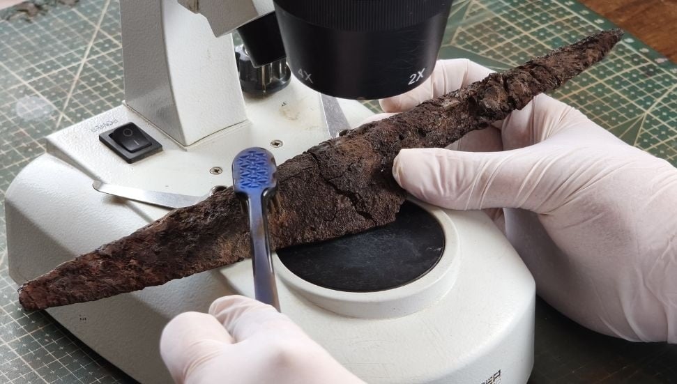 Hadrianopolis Antik Kenti'nde 1500 Yıllık Bıçak Seti ve Bileme Taşı Keşfi