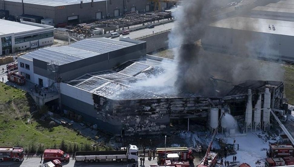 Ankara Sincan'da boya fabrikasında yangın: 1 ölü, 2 yaralı