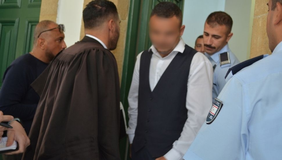 Zanlı H.Ç. Balkondan Girdiği Evde Zarar Verdi, Teminatla Serbest Kaldı