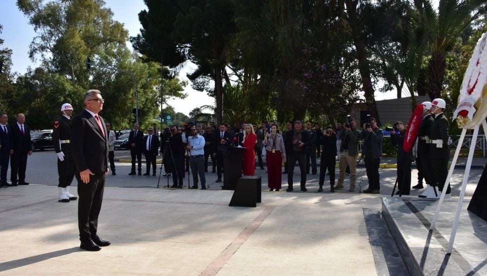 Lefkoşa Atatürk Anıtı’nda 23 Nisan Ulusal Egemenlik Töreni Yapıldı