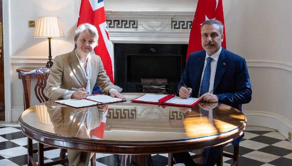 Türkiye ve İngiltere'den Stratejik Ortaklık Çerçeve Belgesi İmzalandı
