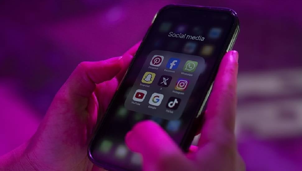 İnternet Servis Sağlayıcıları Birliği'nden Sosyal Medya İçerik Engelleme Uyarısı