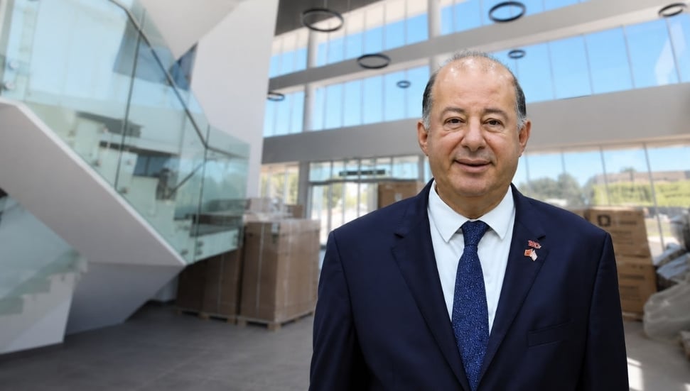 Dinçyürek'ten Kürşat'a: Görmek istiyorsanız bitmiş hastaneyi gösterelim