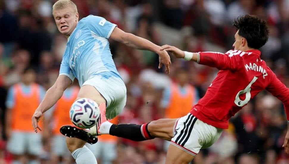 İngiltere Hakem Kurulu: Manchester derbisindeki hakem hatası doğrulandı